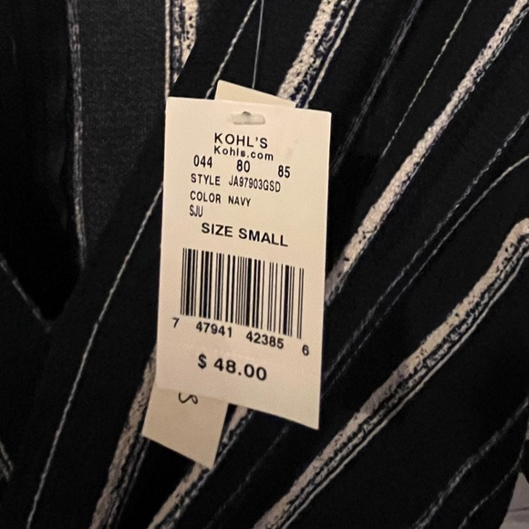 Women’s romper. New with Tags. Navy with white stripes. - Picture 3 of 6